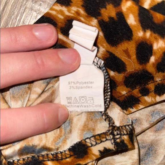 Leopard Print Crop Top w/ Body Ties - Picture 3 of 3